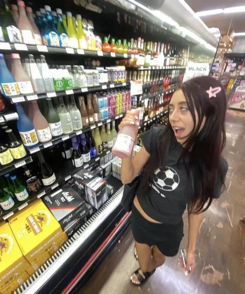 She looks a bit like the young Violet Myers