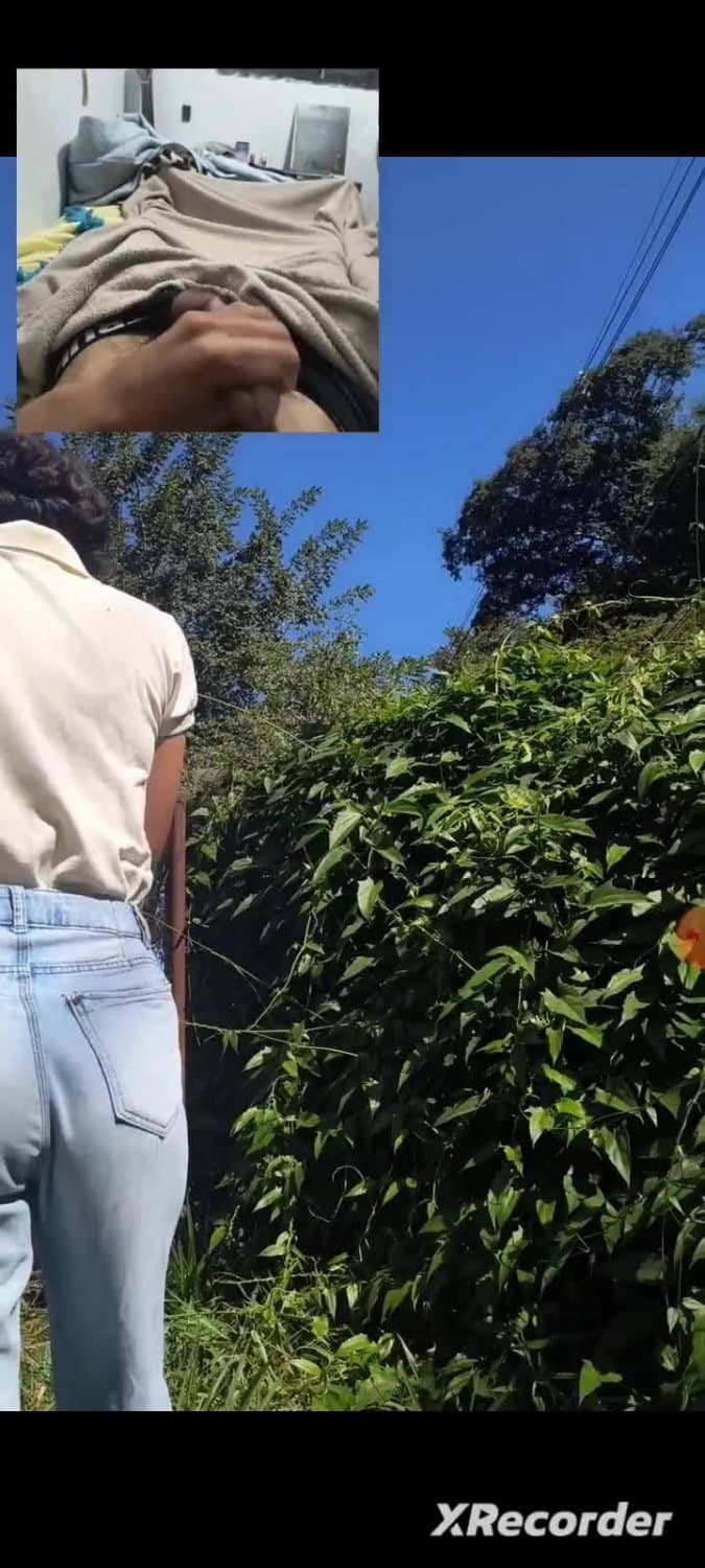 Punheta pra bunda das amigas da faculdade