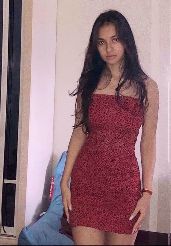 Desi South Indian Rich Very Beautiful Cute Instagram Influencer Homemade Full Nude Show Selfie