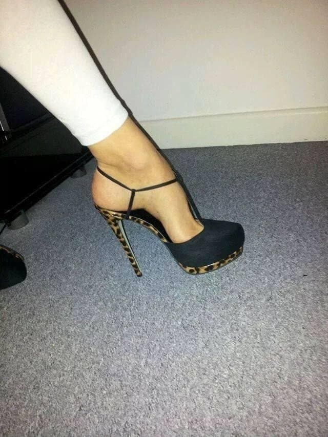 Hot Arches of Turkish Flight Attendant