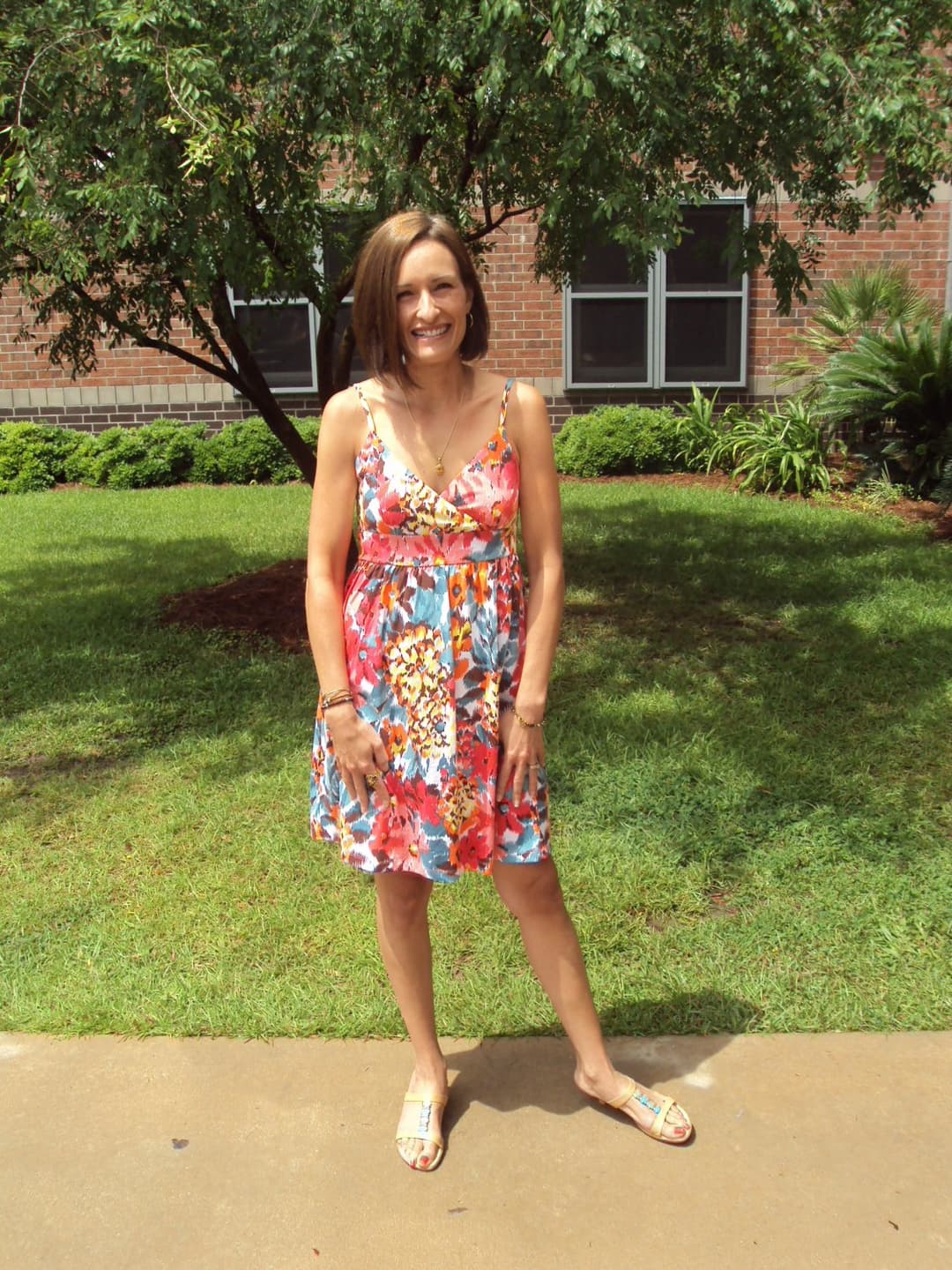 married whore spreads its gaping holes for cock