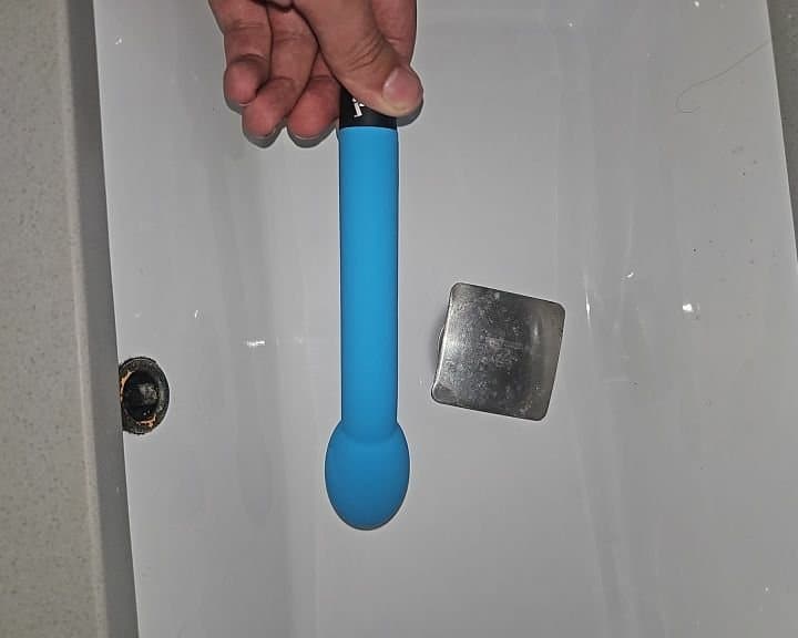 curious boy wearing gf´s clothes and using her toys! what a slut! kik: RainyLad1