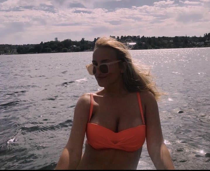 Swedish Denice, 21 Built to take only the biggest of dicks