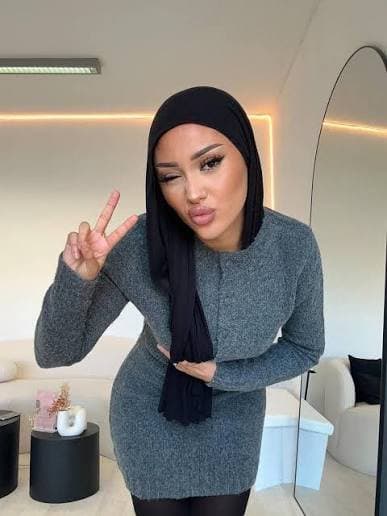 iraqi hoejabi with dsl showing why hijabi bitches r the best ????