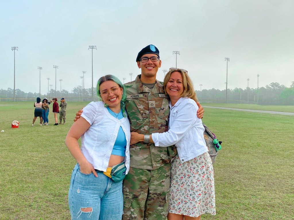 Click to view full size Oklahoma girl K new to anal