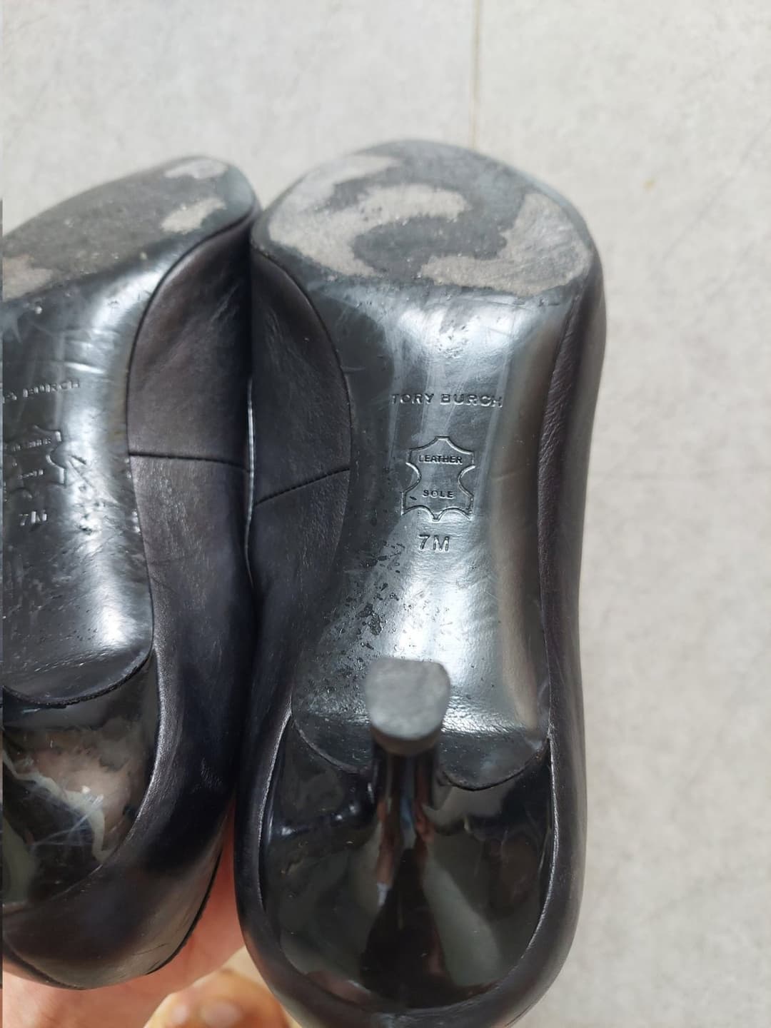 Click to view full size Asian shoes and cum