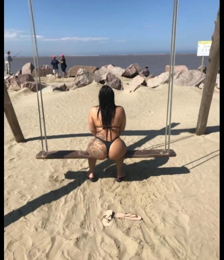 Alguem ja comeu ou conhece. ? Ela é do job em rio grande do job , alguem tem o número ?