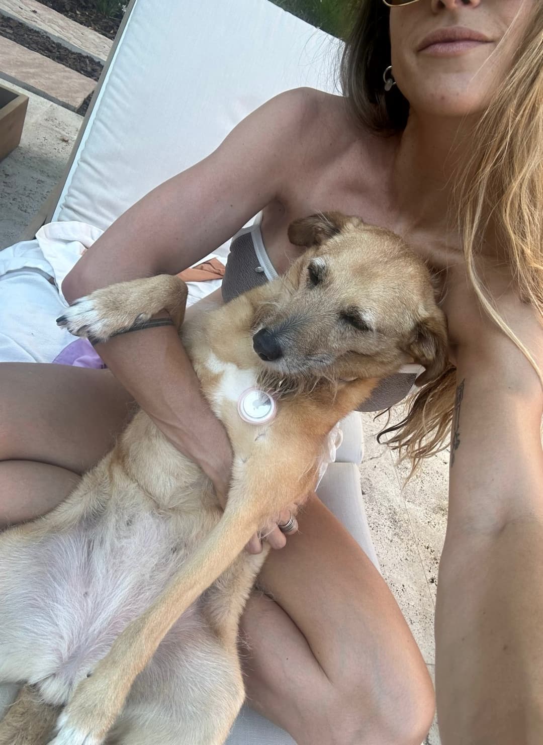 Soft skin, warm sun, perfect company