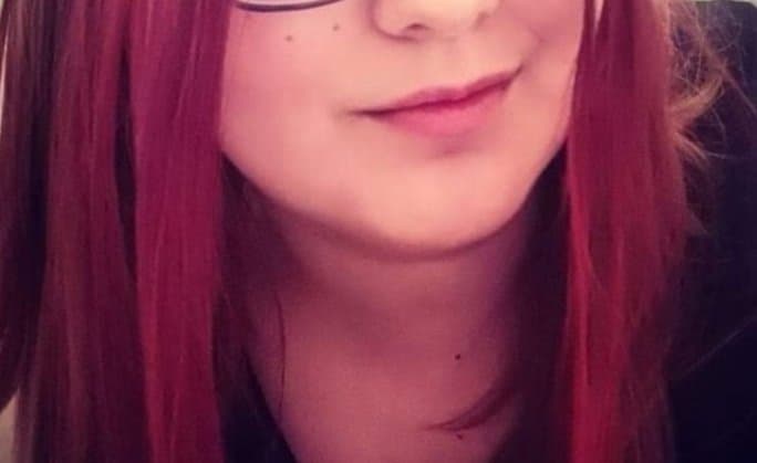 Red head slut mouth be made as cumdump cu cks kik Clumsy345 trib his gf and send him