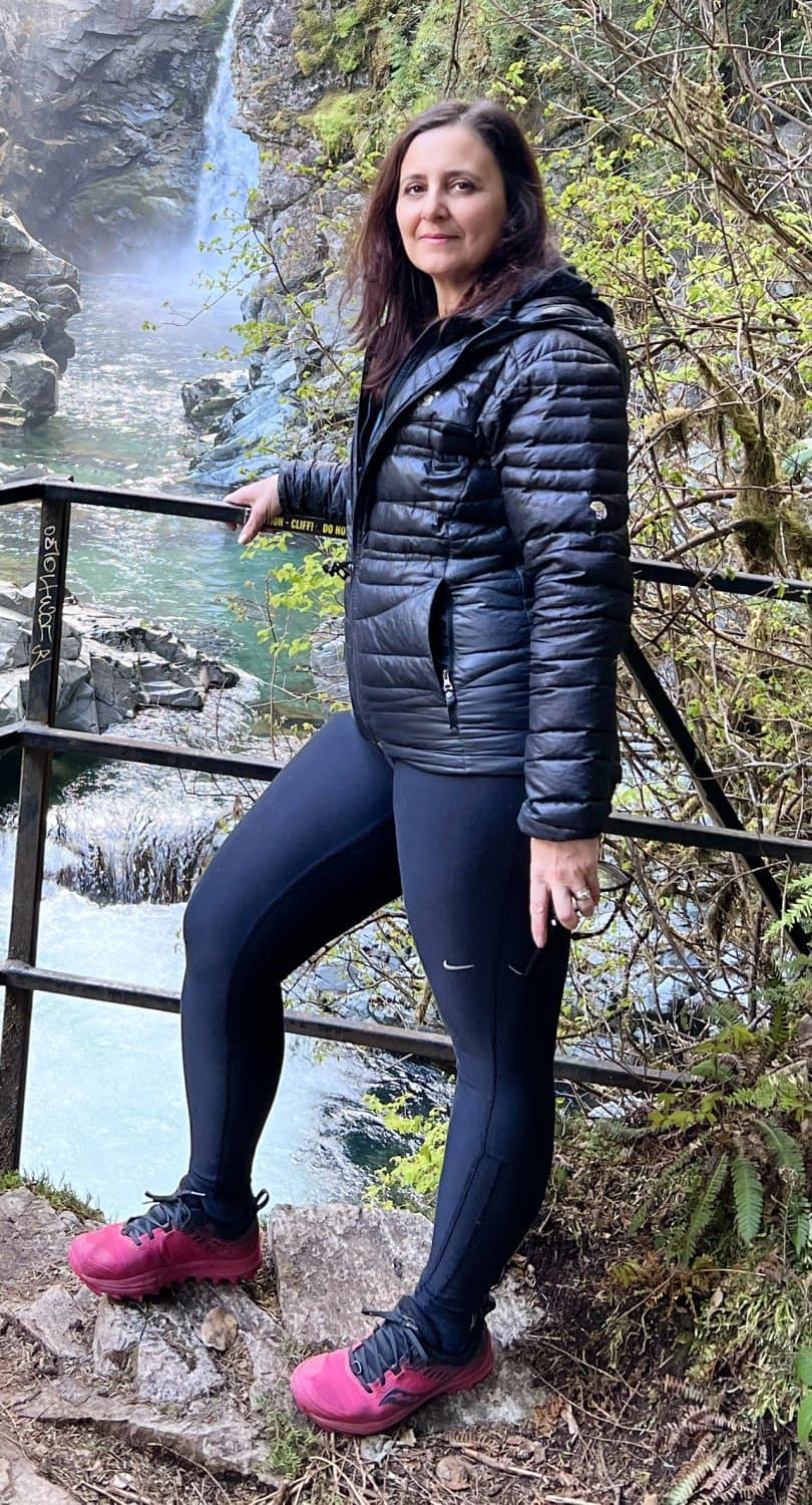 This whore is a wife and mother of 2. Fucking MOM BOD of the gods. This MILFs cunt is golden?❤️??