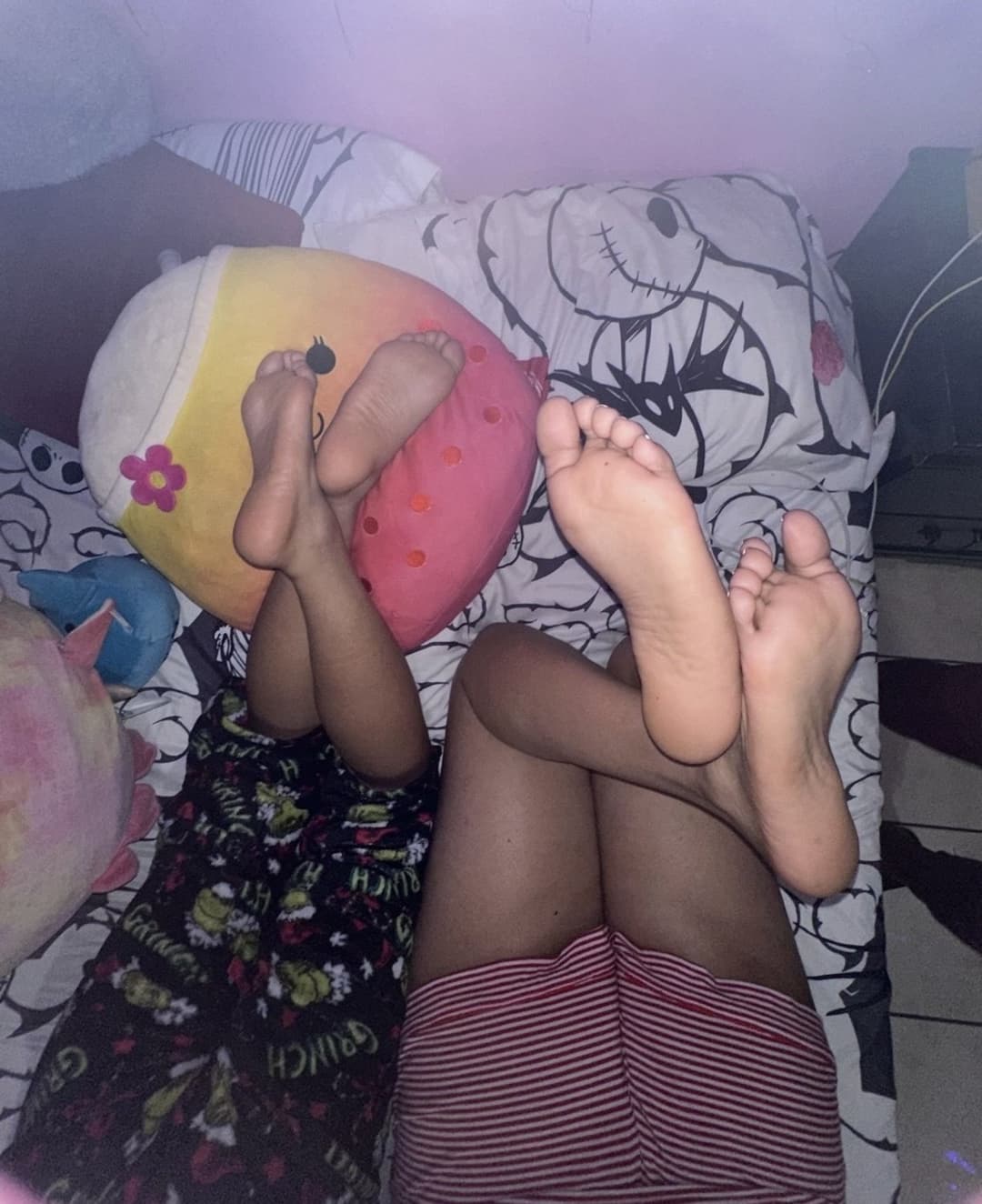 Latina Sisters giving in to the foot fetish community