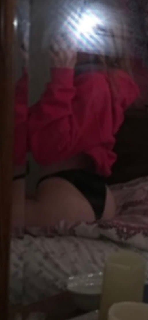 Lily Richards, Blonde Tight Webslut