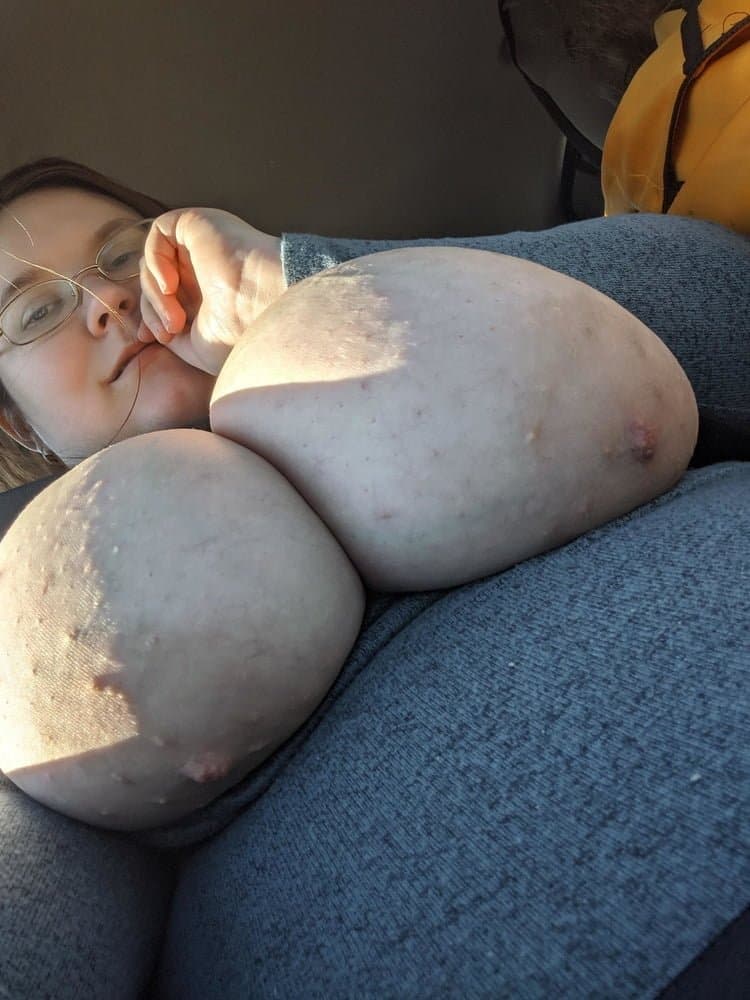 BBW Clinic Worker with huge Tits