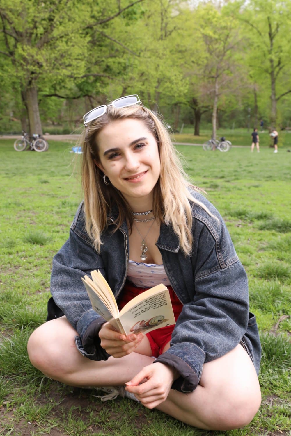 Alice Toying Herself