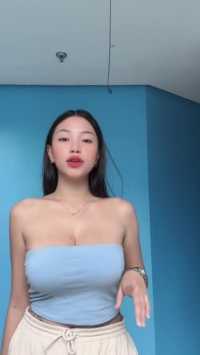 Pinay TikToker with Big Tits Video Call Sex