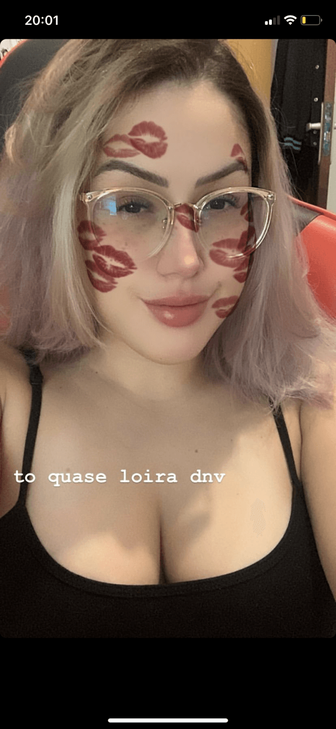 Minha namorada gostosa peituda da praia