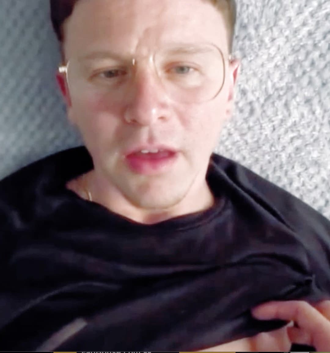 BAREBACK ANAL SEX  (GAY)