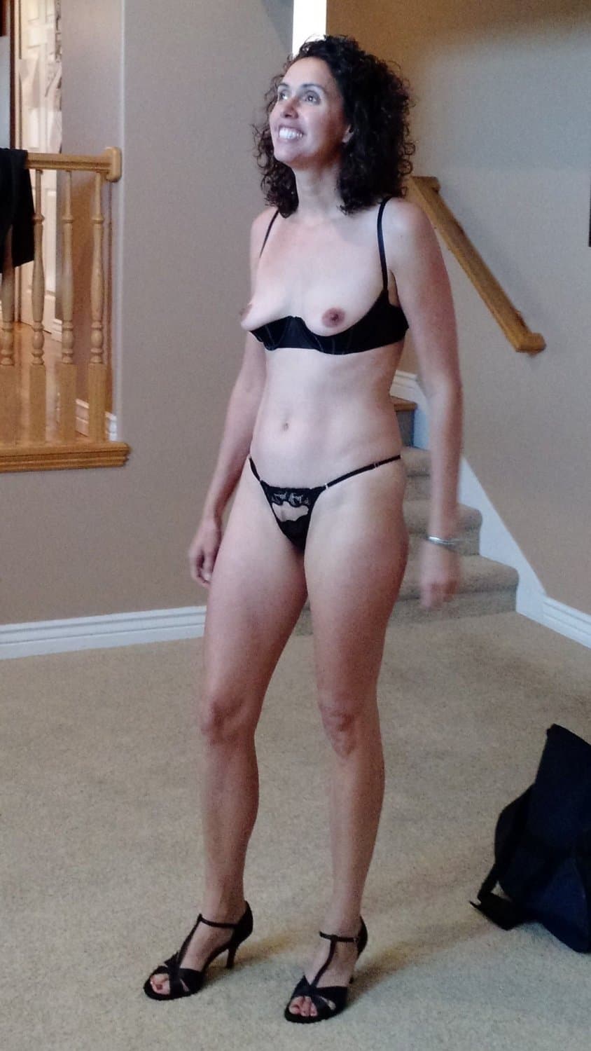 Married MILF in Shelf Bra