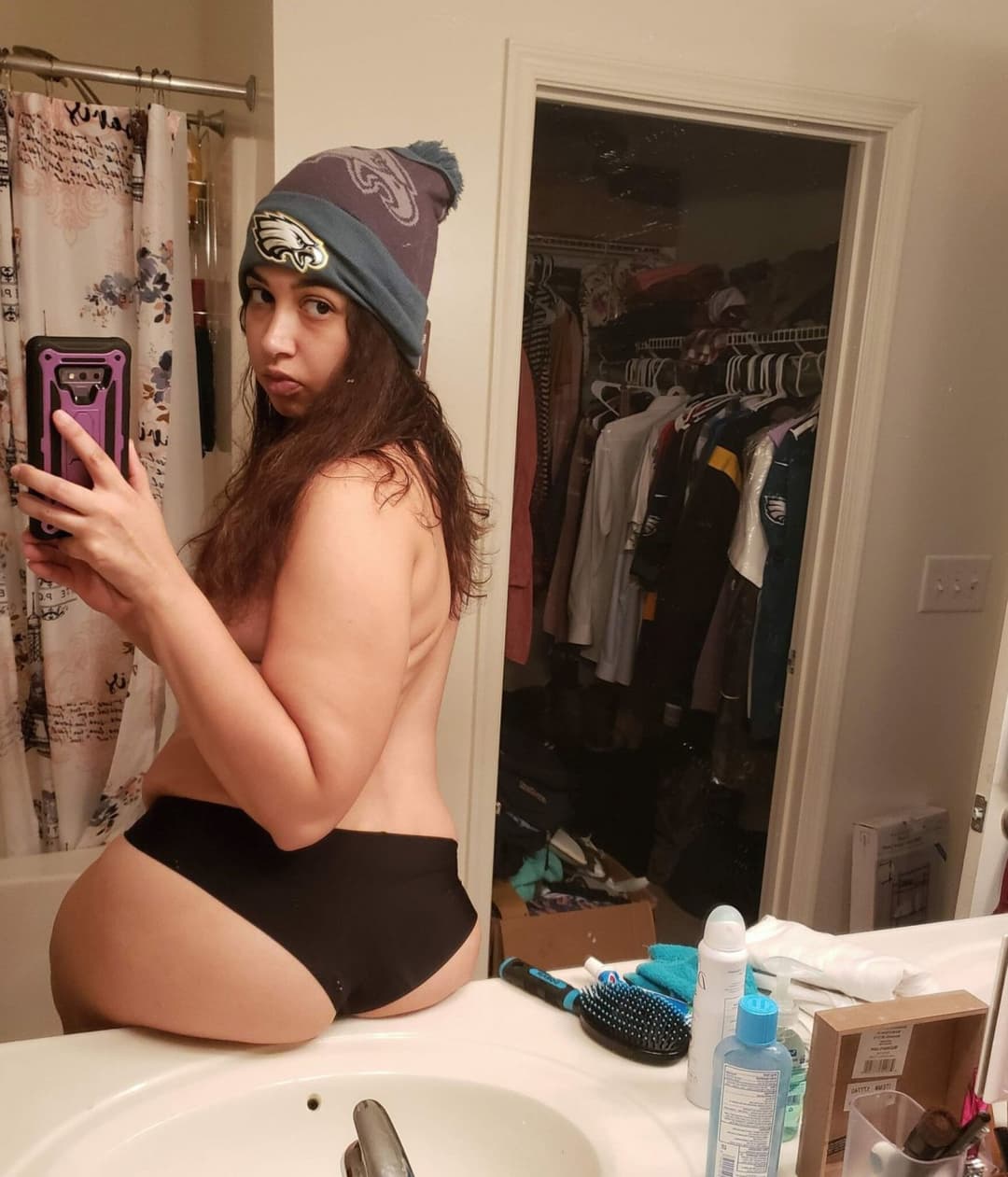 Desi Bae Middle Eastern Massage Therapist Whore