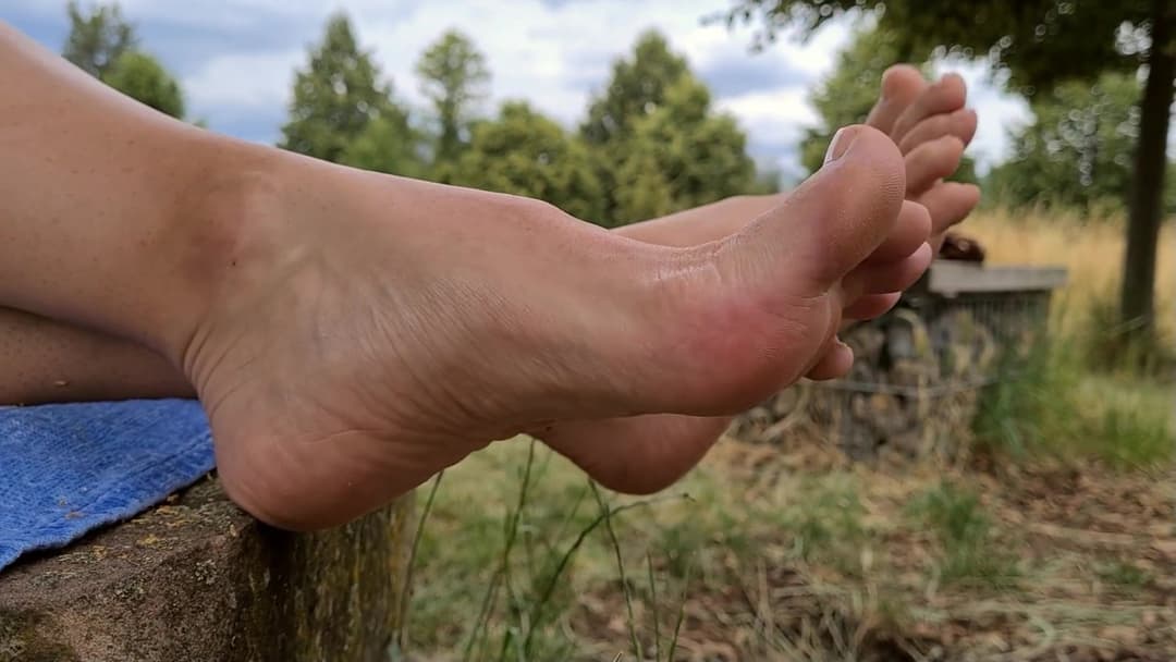 Middle Aged School Teacher Feet & Breasts