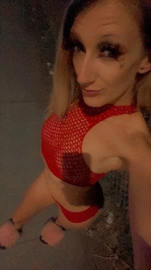 27 year old escort Snow Bellz in Las Vegas, North Las Vegas, summerlin area , downtown , Fremont ,