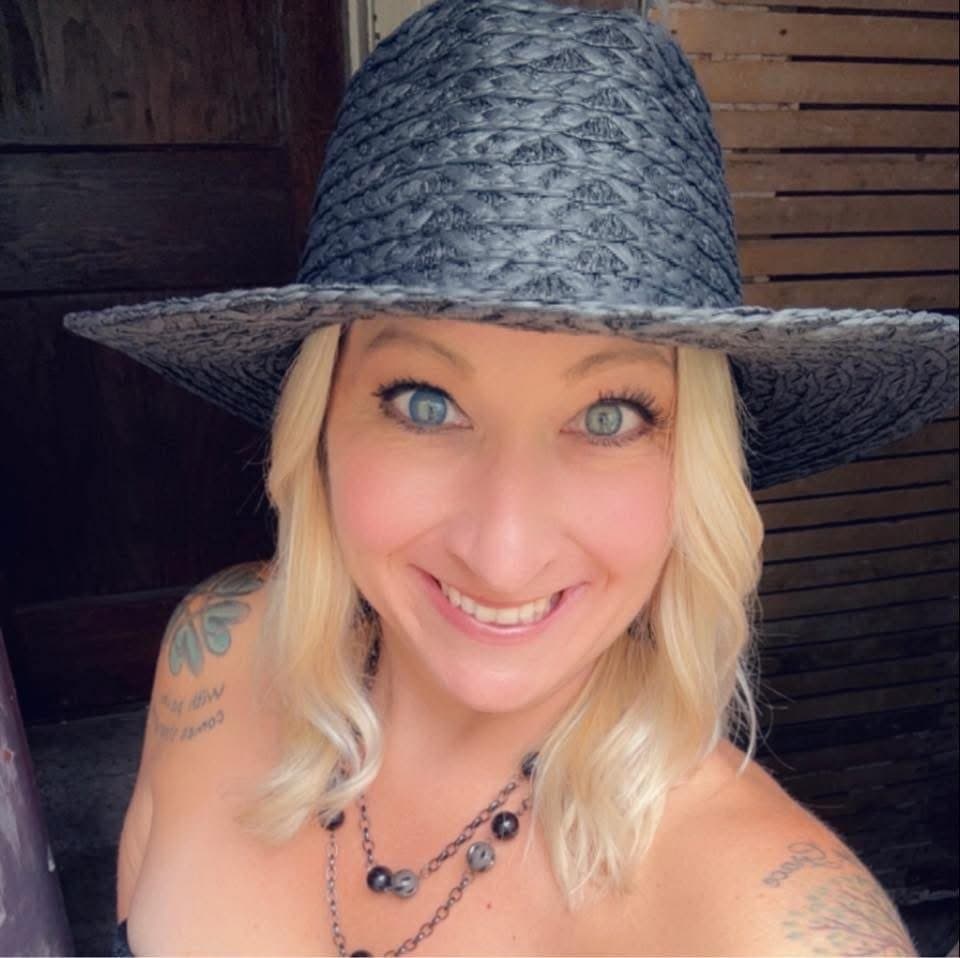 Cheating wife loves BBC