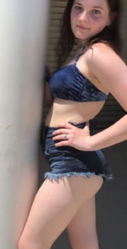 Brooklyn the Public Slut Poses on the Beach