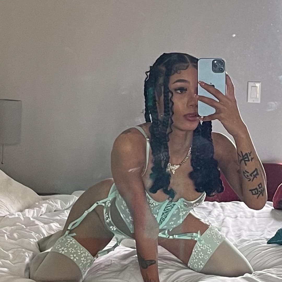 I love Coi Leray her body is perfect!