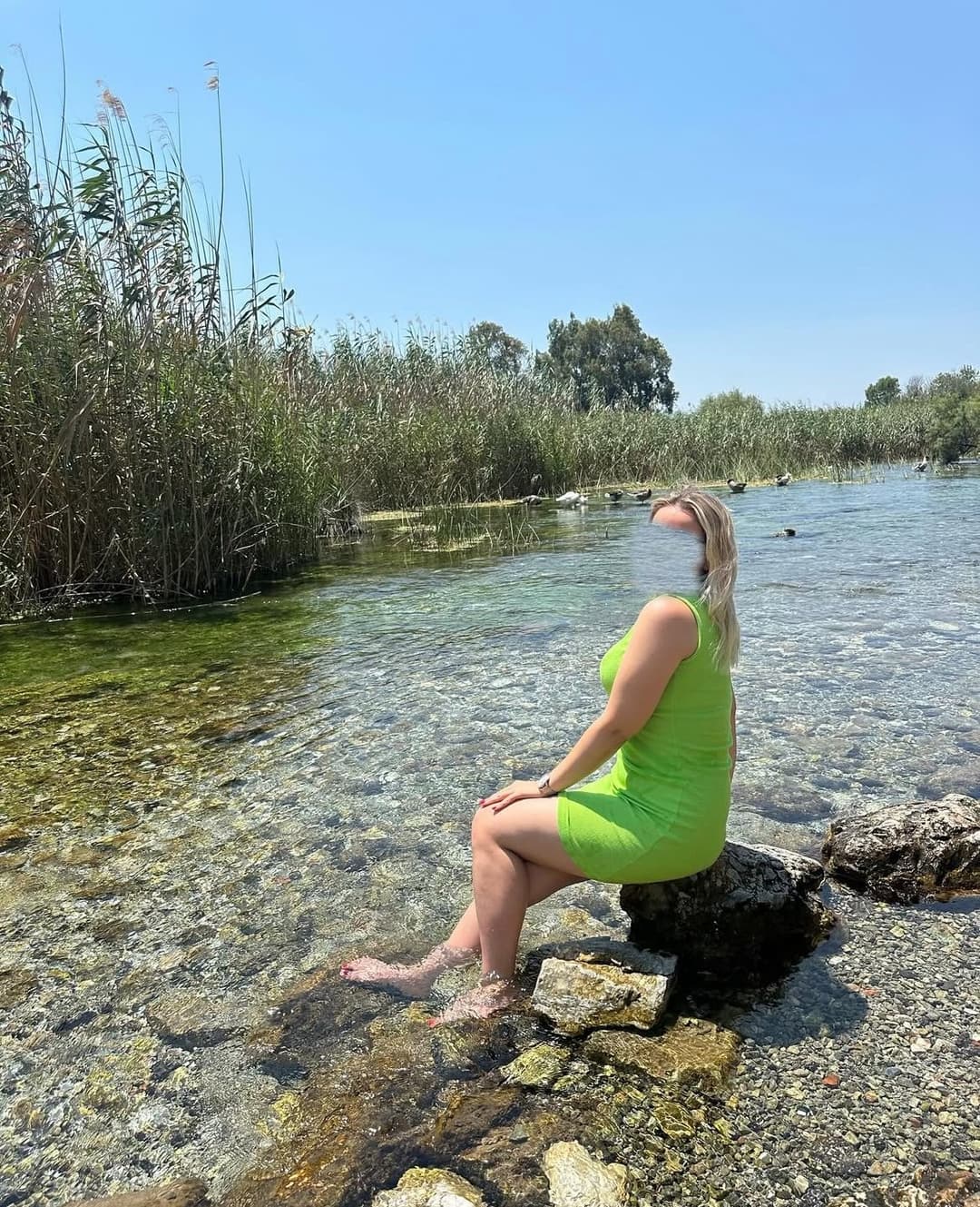 Click to view full size close friend with gigantic tits