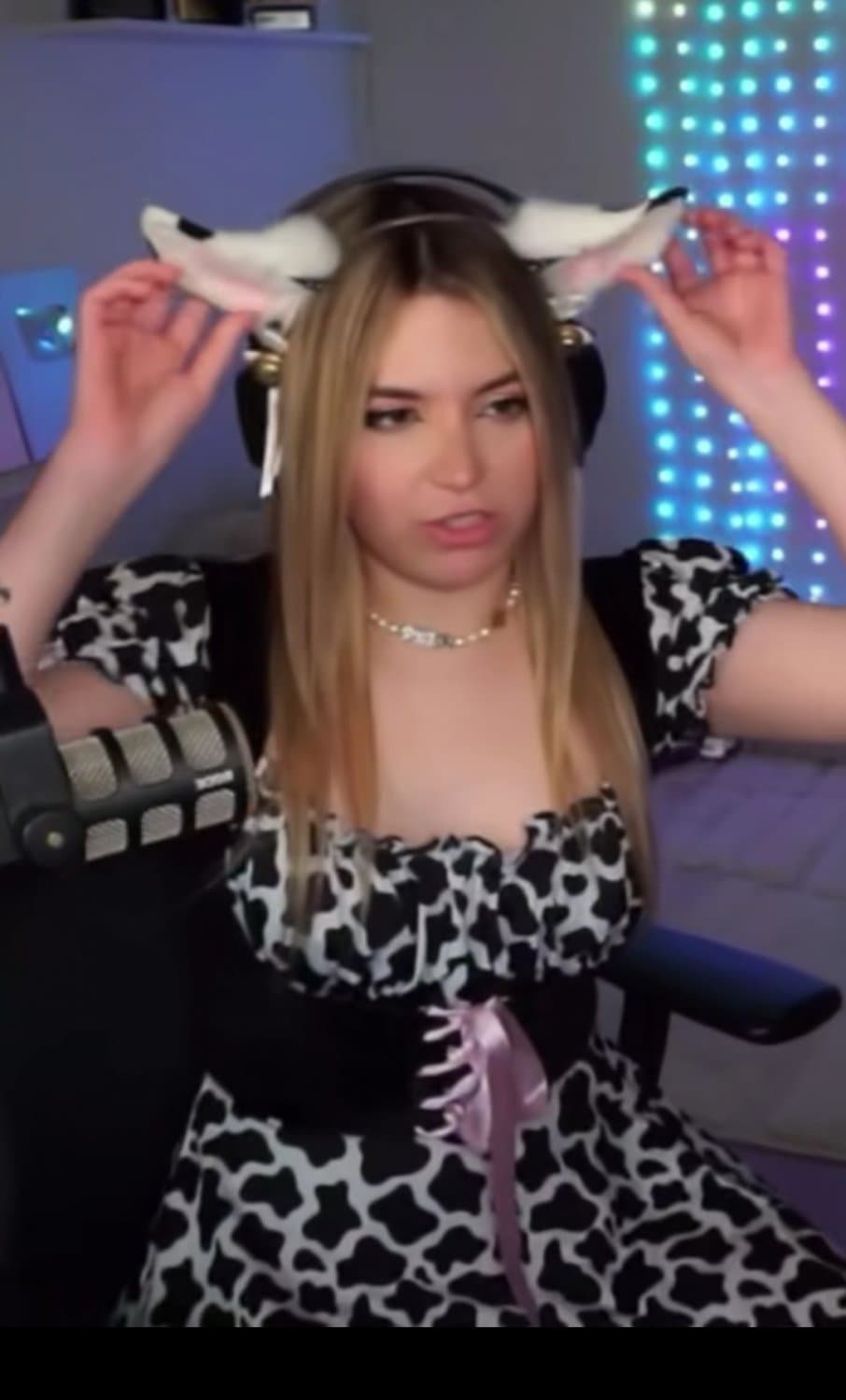 Riversgg Cow Custom (Disfraz de Vaca)