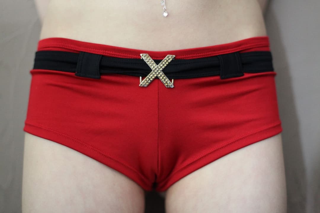 Vicki Skinny UK Escort