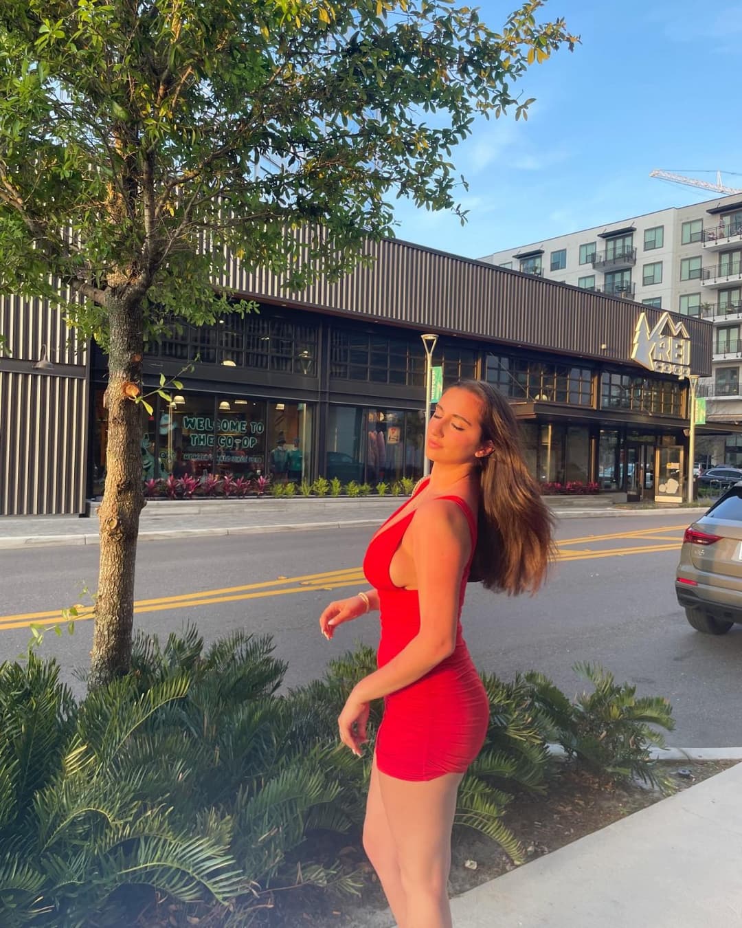 Click to view full size College Crush Lisa Sandson (@lisa.sandson). Comment your favorite pics.