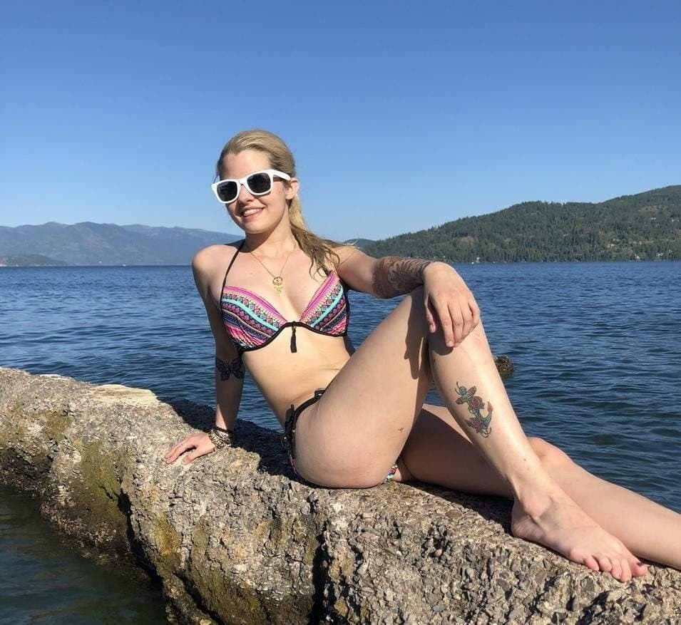 P@ige is a Silly little defeated Whore - Tiny tits - dumb face - Repost - Make her trending