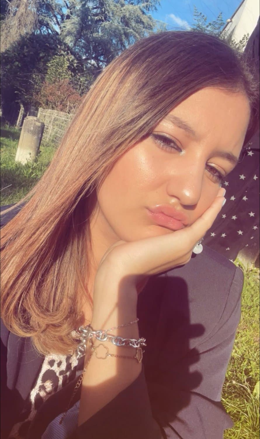 Francaise maigre au petit cul sexy