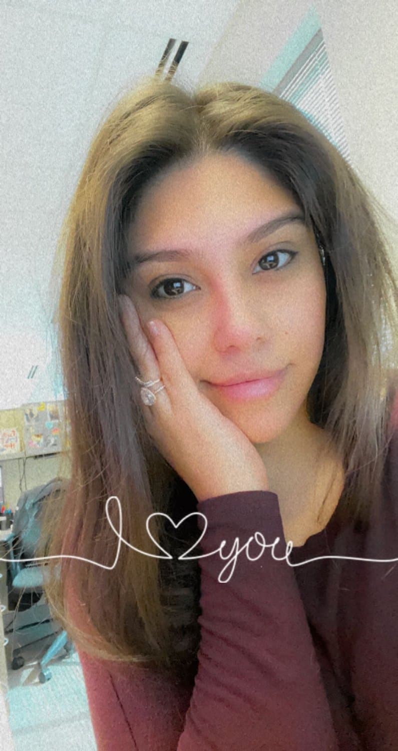 Latina webslut Heidi naked in public . Loves being caught. Kik cway5