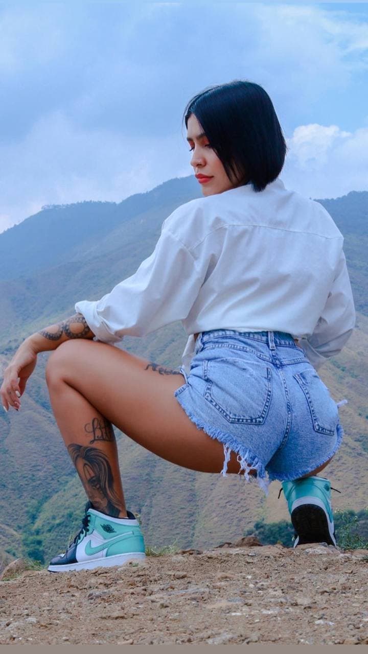 Se llama daniela heredia ex puta de web cam