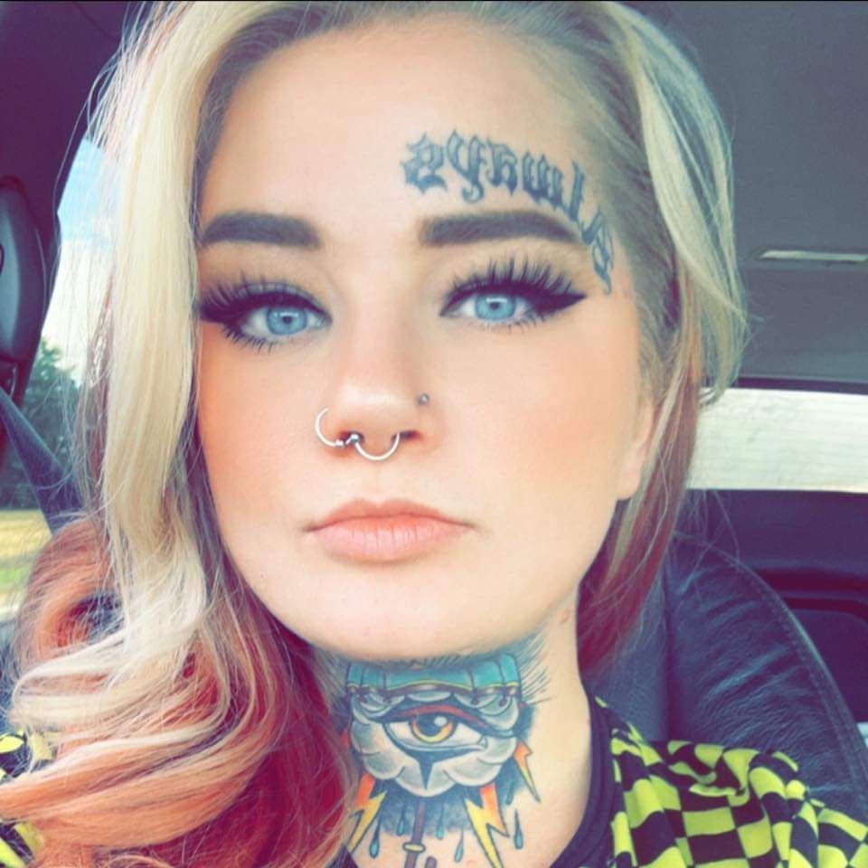 Terryn Irrthum Hopkins should be on her knees deepthroating a train of cocks n covered in cum