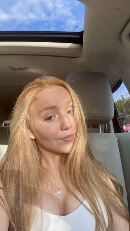 Click to view full size 25-0114 - Typical 18 yo HS Pawg Slut