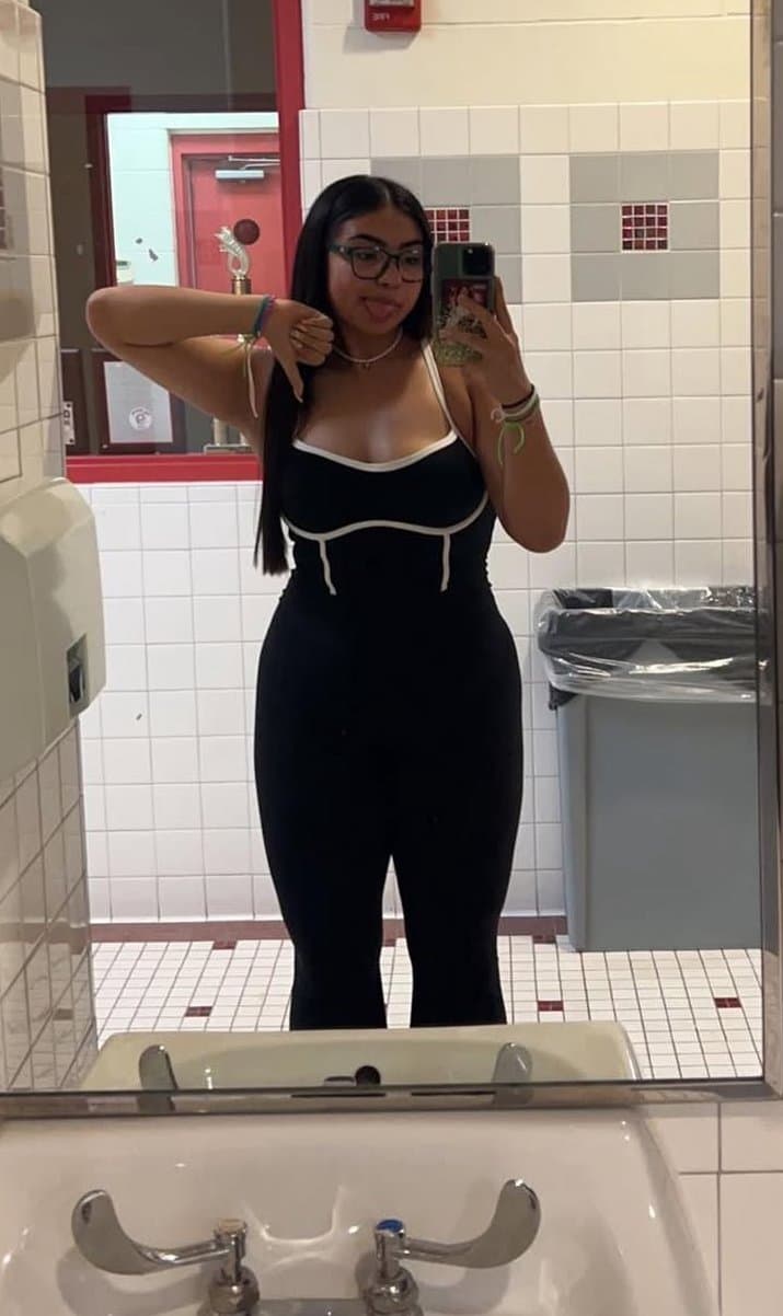 2023 hs graduate one night stand what u doing with her?!