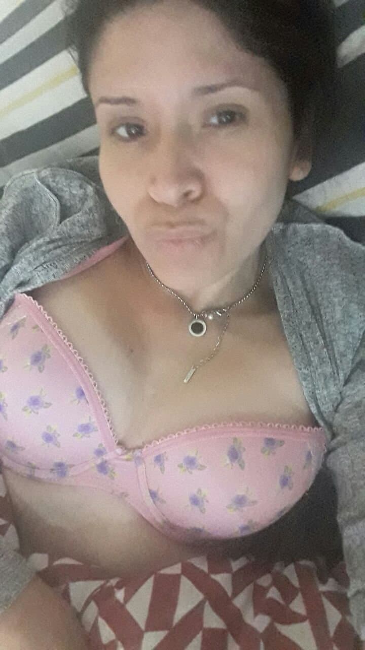 Argentina Naty bravo Mucama Puta en el trabajo