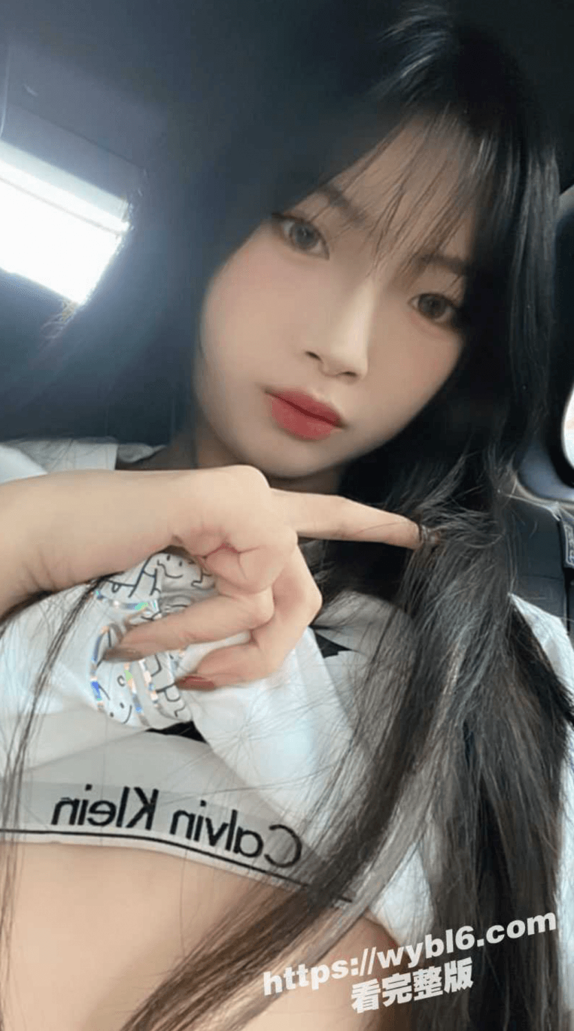 Alluring Asian babe sex with boyfriend