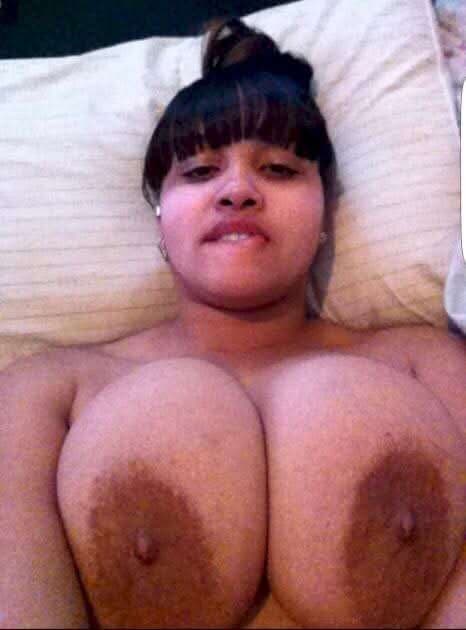 Titty show ????? TITTY ALERT ?