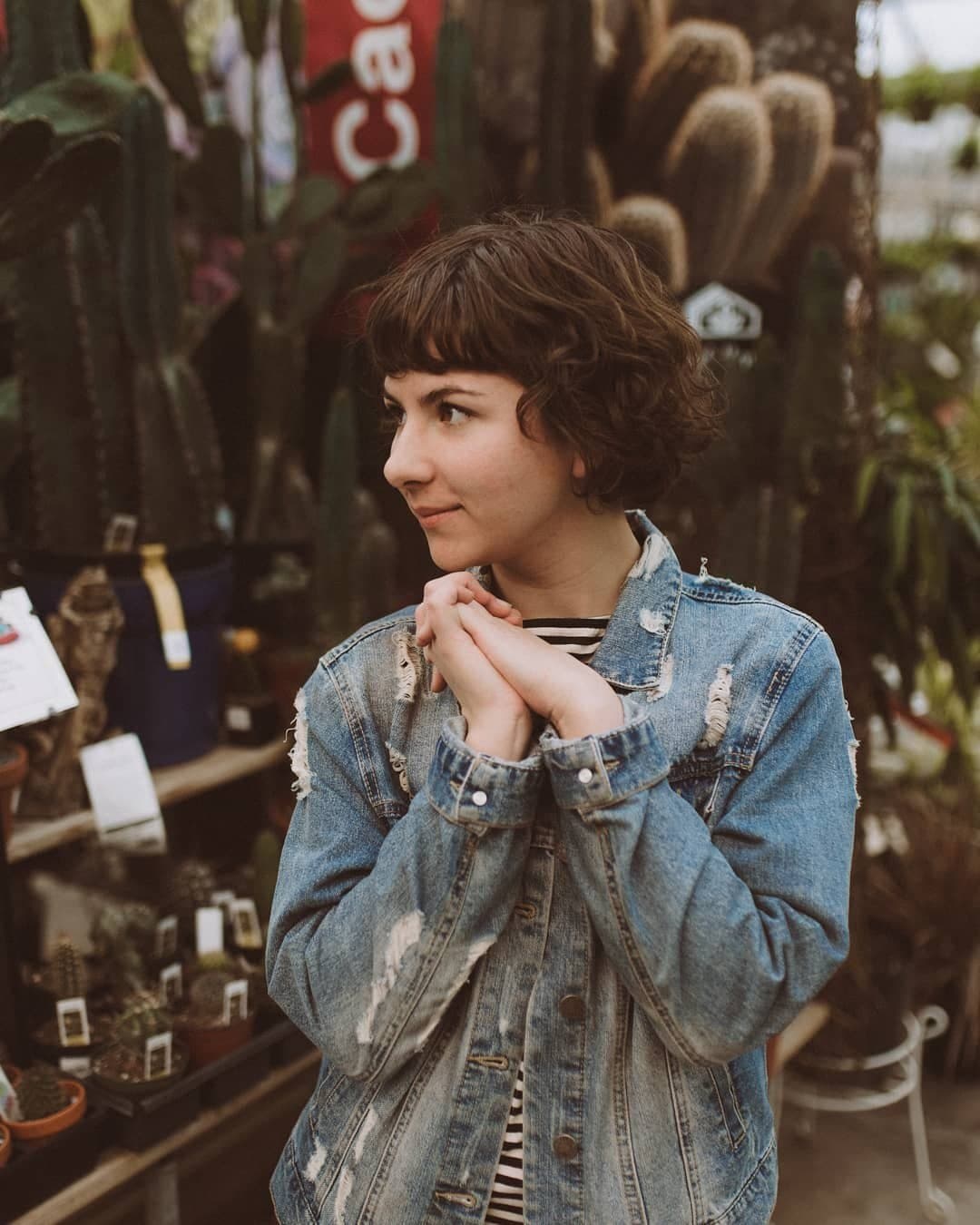 Thick thick ass young milf PAWG Kate loves big cock. Huge ass young anal slut. Loves BBC. From Maine