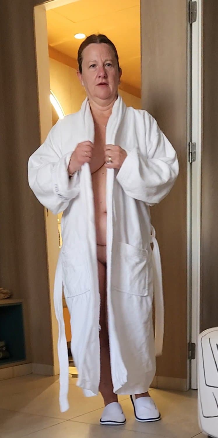 Shy wife showing her big ass, any pic or outfit you want to see her flash her little boobs?