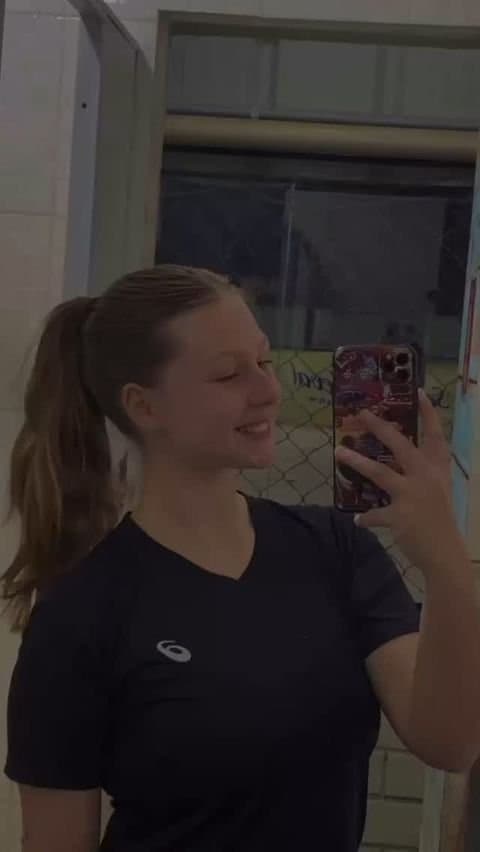 ju.huzar aluna de Curitiba que dava para professor e traia o namorado VENDE PACK