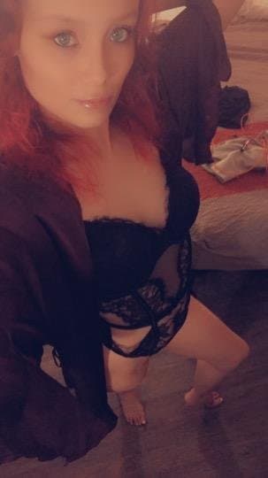 19 Year Old Alaina From Illinois Will Ride Dick For Dope Money