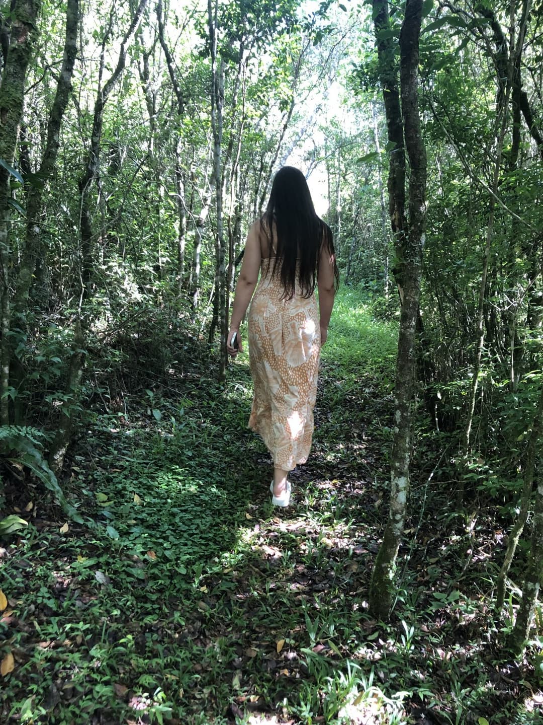 O que fariam com ela se achassem ela perdida assim num mato deserto?