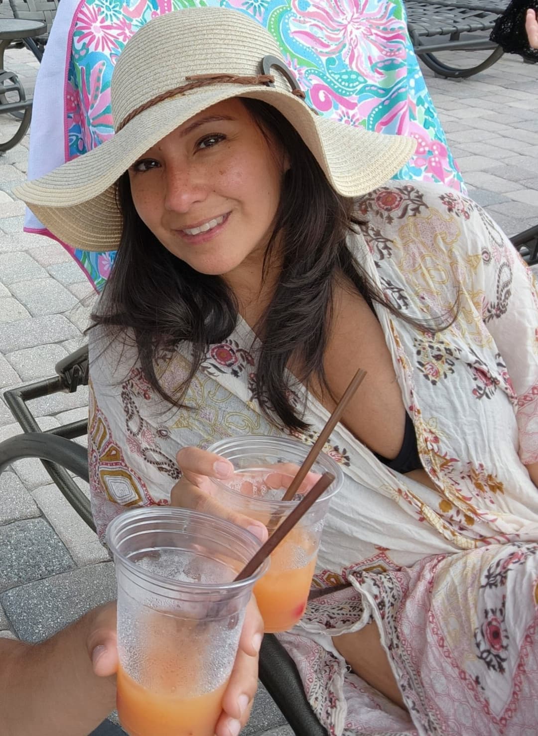 ?Latina slutwife QueenOfSpadezz gets pounded out by the neighbors BBC. Her 2nd time getting BLACKED