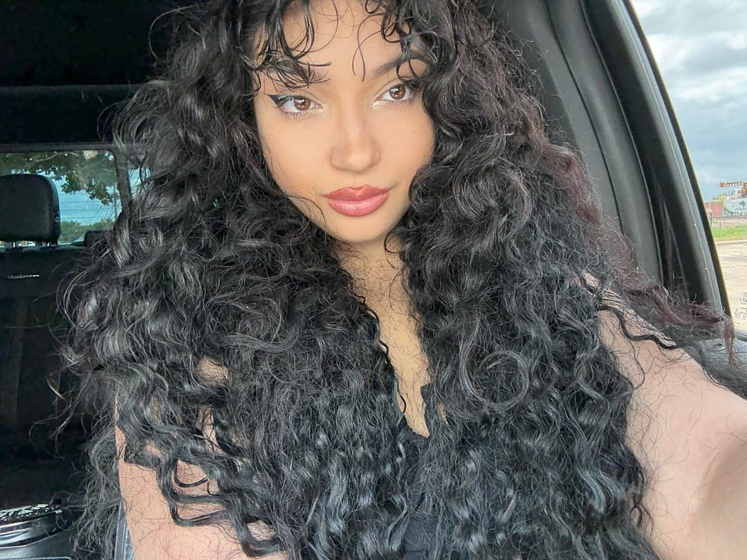 Big Ass Arab Girl Pleasures Herself In The Bathroom With Big Black Dildo After Her Family Sleeps