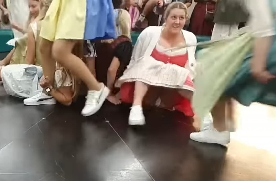 Click to view full size Devils Wheel Upskirts Pt. 2